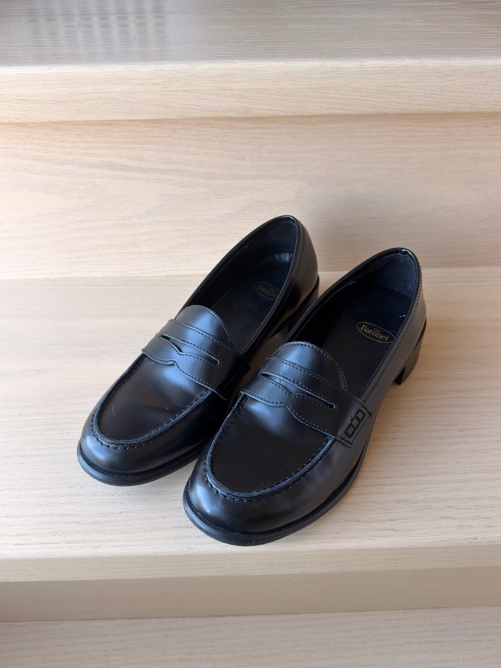 The Barnnet Korean brand Leather Penny Loafers